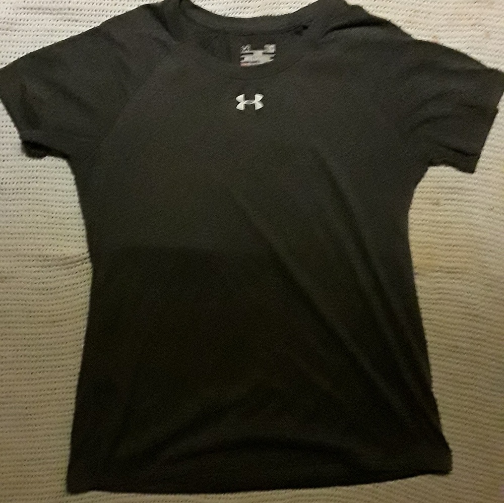 👾3 for $15👾 Under Armour Workout Shirt